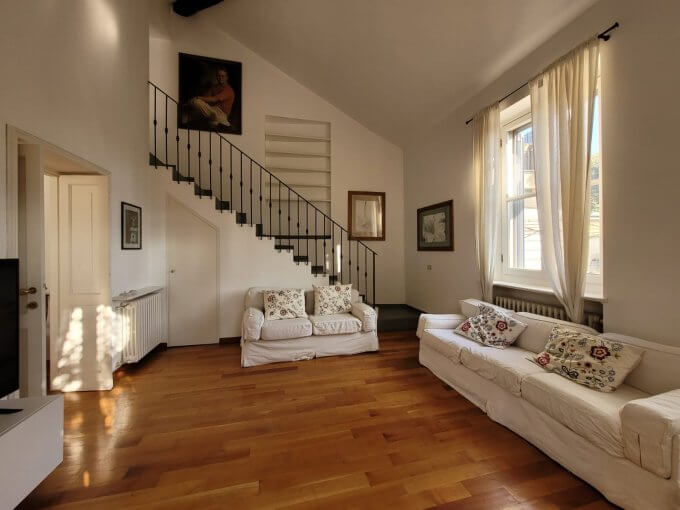 Five Bedroom apartment | Via Gian Giacomo Mora | Zona Centro