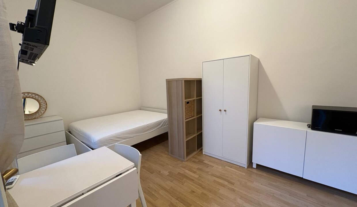 WhatsApp Image 2025-11-27 at 10.20.30 (1)