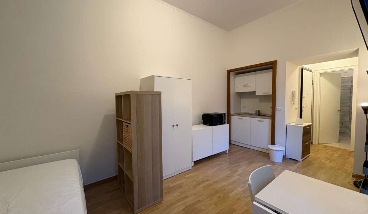 WhatsApp Image 2025-11-27 at 10.20.30 (2)